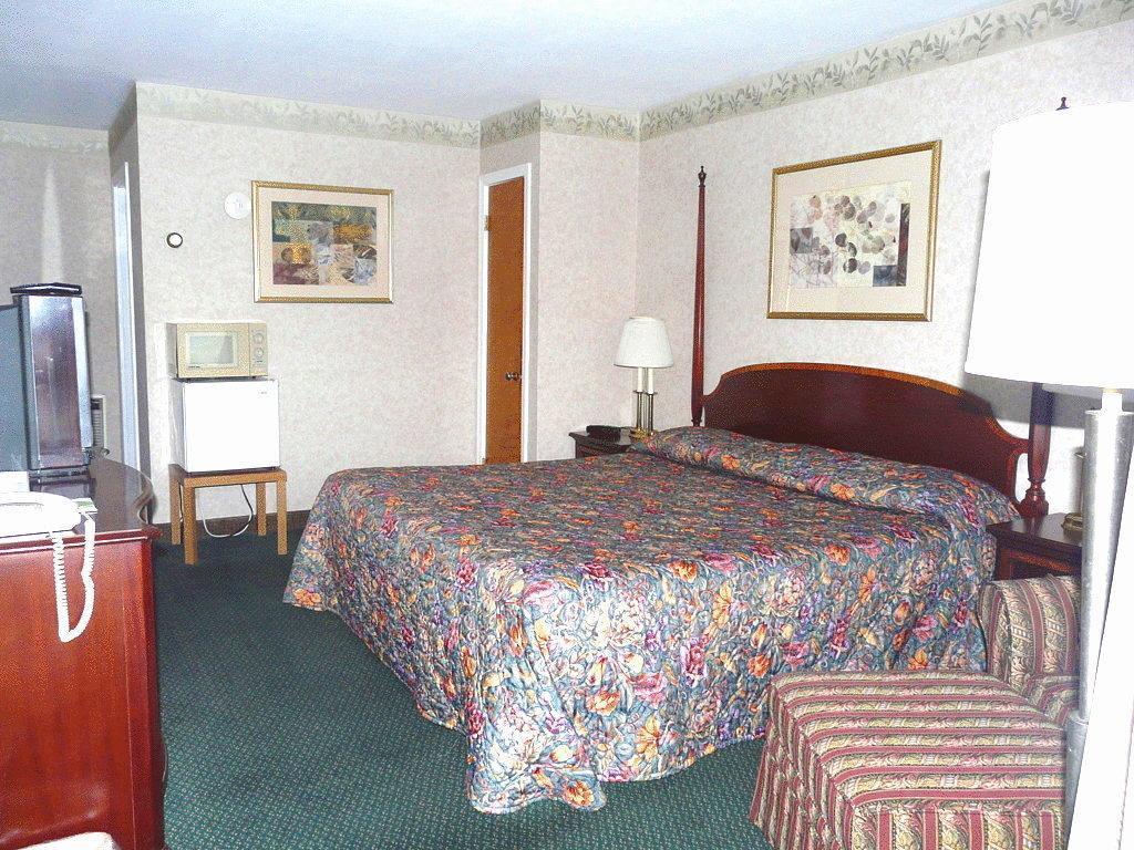 Knights Inn Lenox Εξωτερικό φωτογραφία