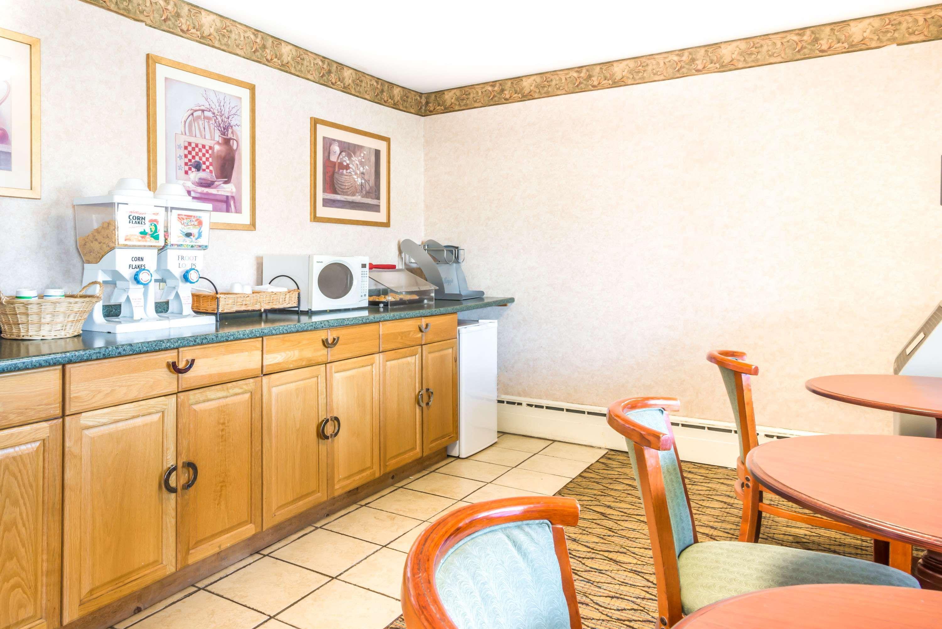 Knights Inn Lenox Εξωτερικό φωτογραφία